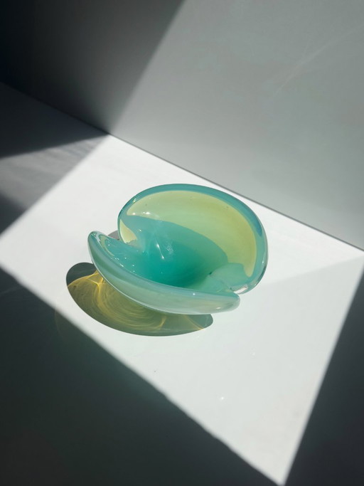 Cendrier vintage en verre à l'uranium de Murano / Vide Poche, Sommerso Glass, Italie, années 1950/60 – schalen (photo 2 of 5)