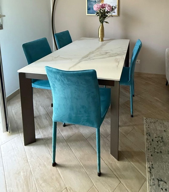 Vendo 4 sedie Bontempi Nata in velluto azzurro – Sedie da pranzo, Altro, Tessile (photo 4 of 5)
