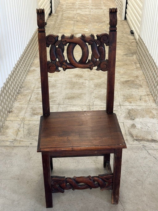 6 chaises alsacienne en bois sculpté et ajouré - 19 e siècle 