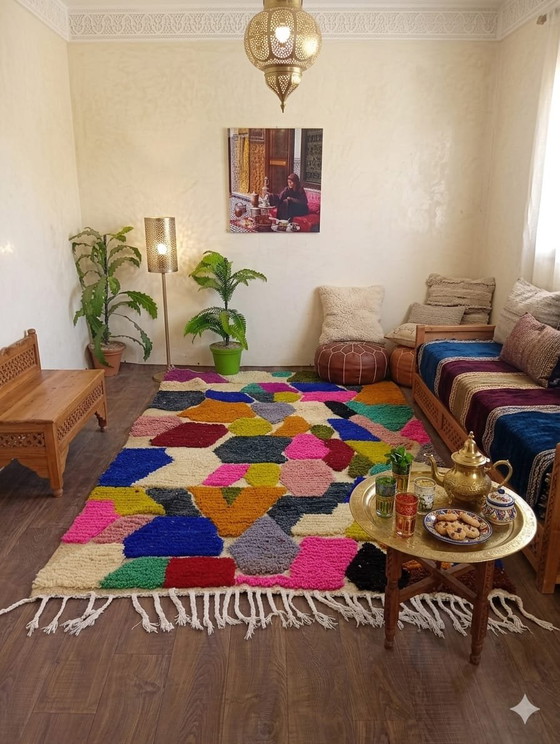 Image 1 of Alfombra Beni Ouarain hecha a mano: una pieza única de diseño bereber contemporáneo.