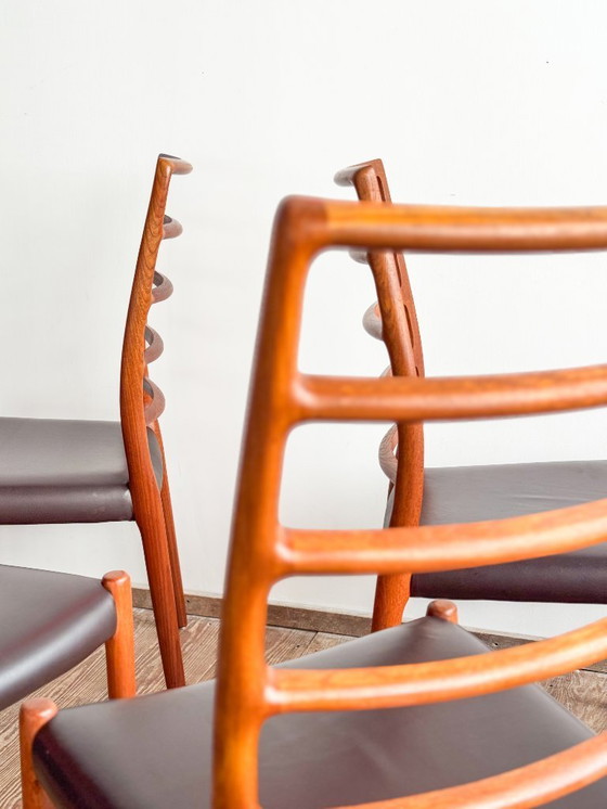 Image 1 of Niels O. Møller Modell 82, Embassy-Stühle aus Teakholz und Leder, 6er-Set, für J.L. Moller