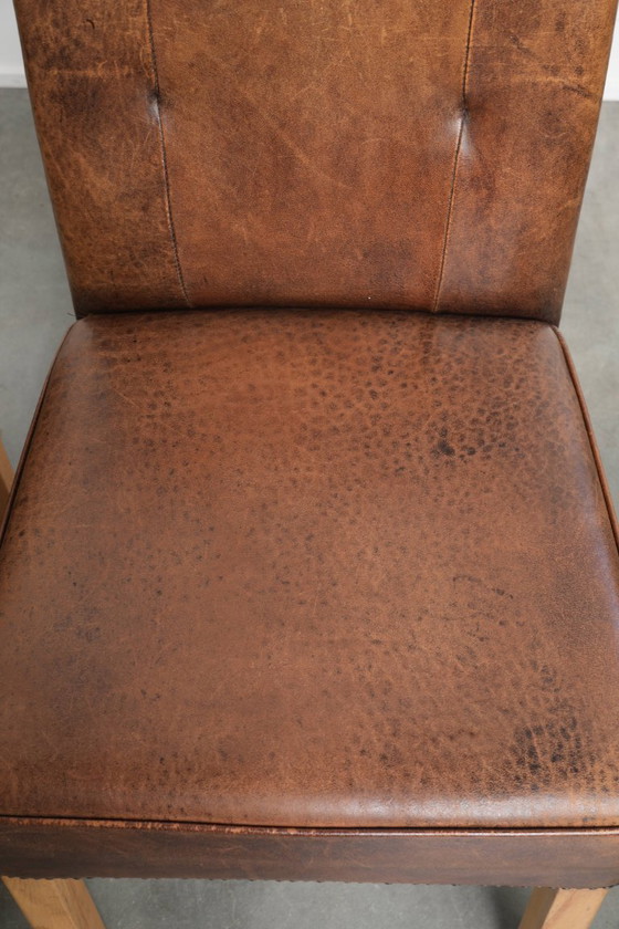 4x Beautiful large sheepskin dining chair in a dark cognac color with a lovely English look – Wood (photo 6 of 13)