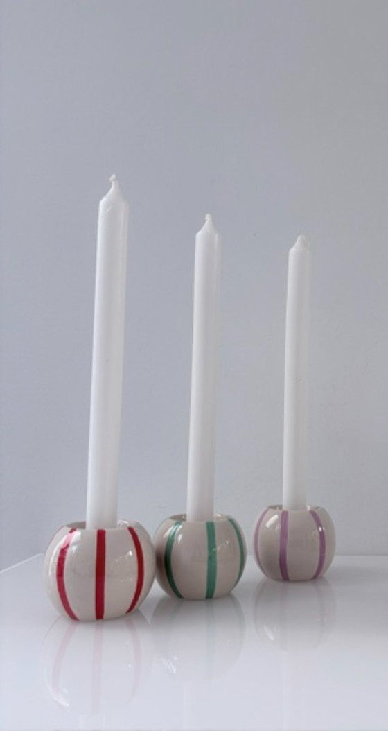Set di 4 portacandele in ceramica con strisce colorate, Crema, Modern (foto 7 di 12)