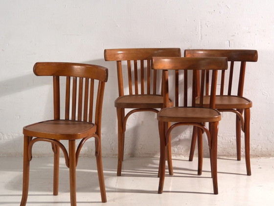 Set aus vier antiken Stühlen im Thonet-Stil aus Bugholz – Mitteleuropa, circa 1930 #4 – Esszimmerstühle (photo 2 of 40)
