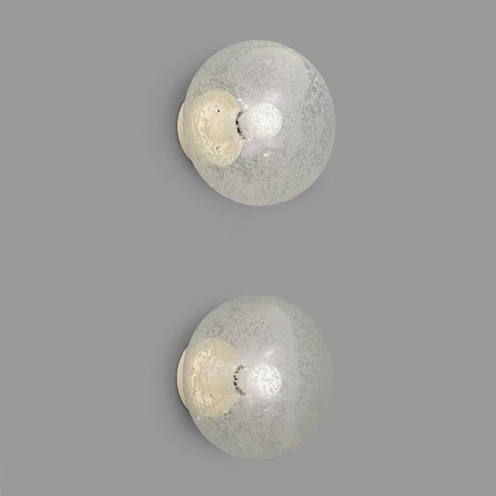 Image 1 of Par de lámparas de pared Stilnovo con difusor de cristal, años 60
