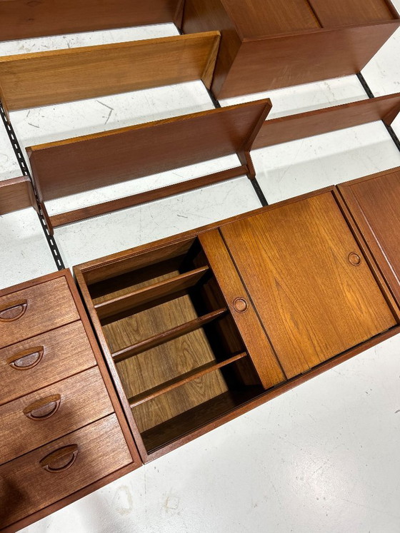 Sistema di pareti modulari in teak di Kai Kristiansen, danese, anni '60. – Armadi a muro, Wood (photo 12 of 22)