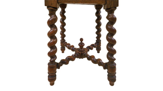 Image 1 of Tabouret ancien en chêne anglais : Table d'appoint victorienne sculptée à motif torsadé
