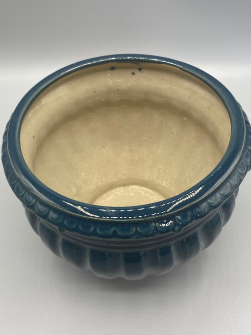 Teal Ceramic Planter – Ribbed and Embossed Meander Design – servies (photo 2 of 5)
