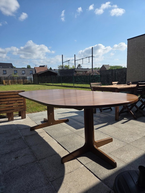 Image 1 of Large Vintage Oval Extendable Dining Table