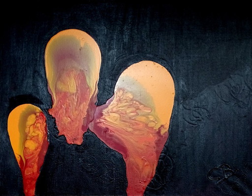 CB. Kissing aliens