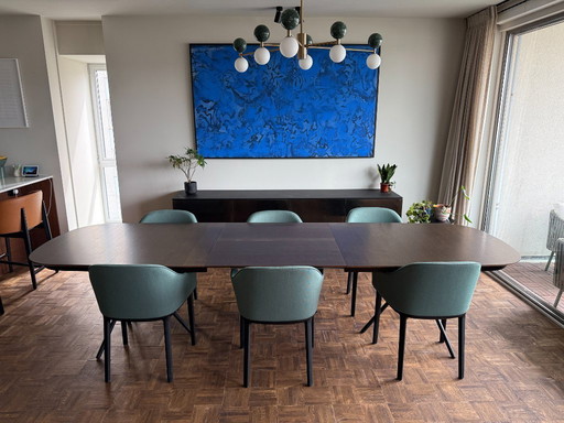Stunning modern BoConcept Ottawa dining table