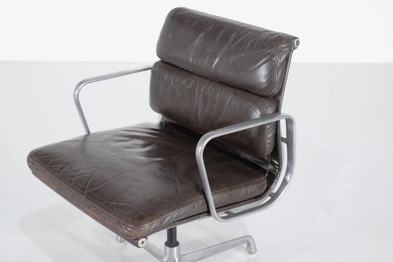 Image 1 of Softpad EA208 van Charles en Ray Eames voor Le mobilier International - jaren 60