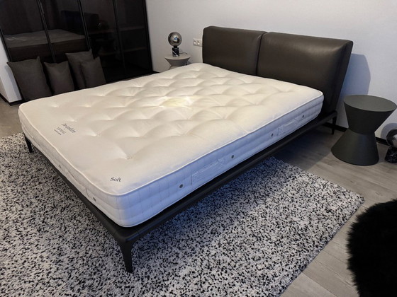 Image 1 of Poliform double bed - Park design by Carlo Colombo