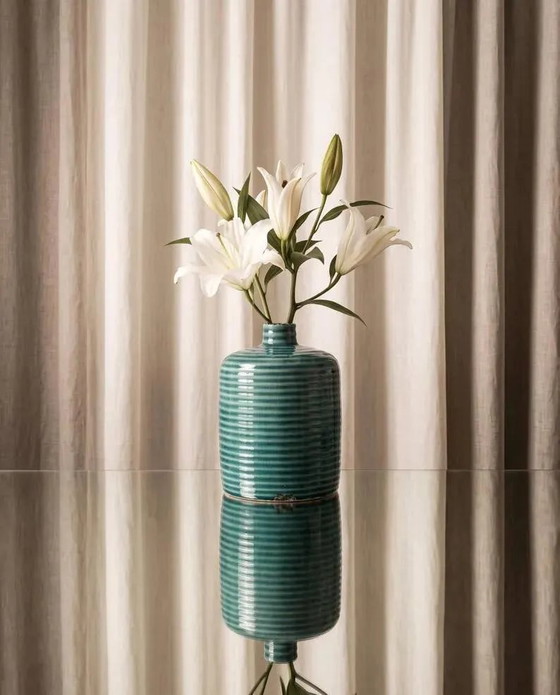 Eendenblauwe geribbelde geglazuurde keramische flesvaas – Mid-Century stijl – Vazen, Porselein, Keramiek (photo 9 of 9)
