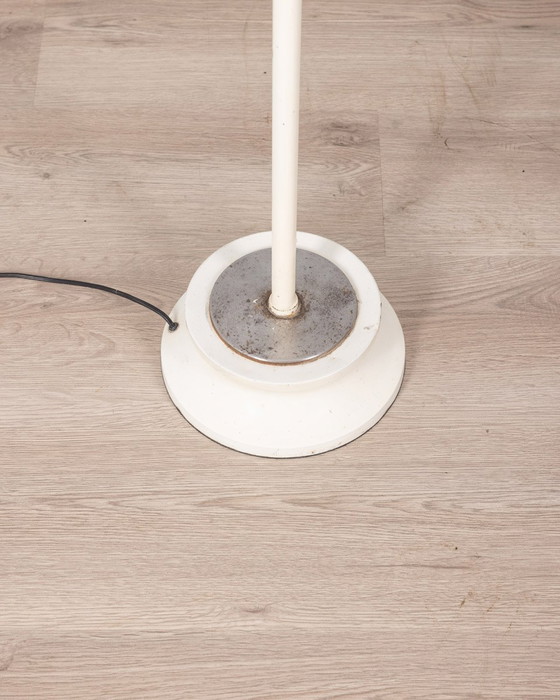 Image 1 of Vintage 70s vloerlamp chroom en wit metaal Italiaans ontwerp