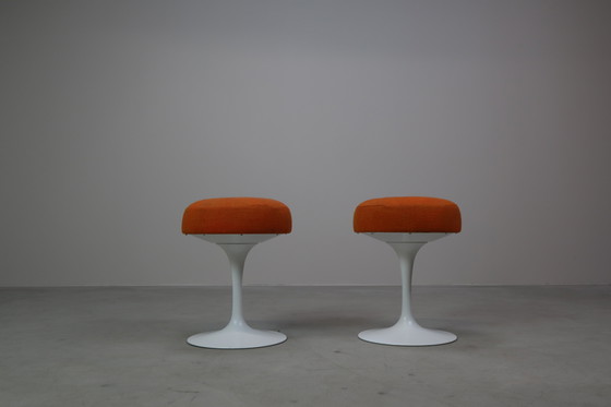 Image 1 of Pair of Eero Saarinen Tulip Stools for Knoll International, 1970's