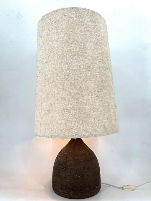 Grande lampe de table ou lampadaire en céramique des années 1960 avec abat-jour en tissu original de Krösselbach