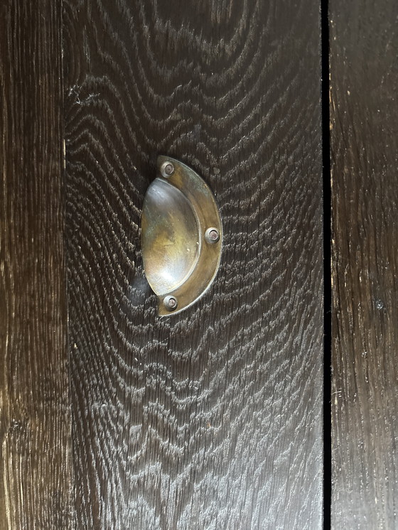 Image 1 of Mooi handgemaakte eiken houten vitrinekast