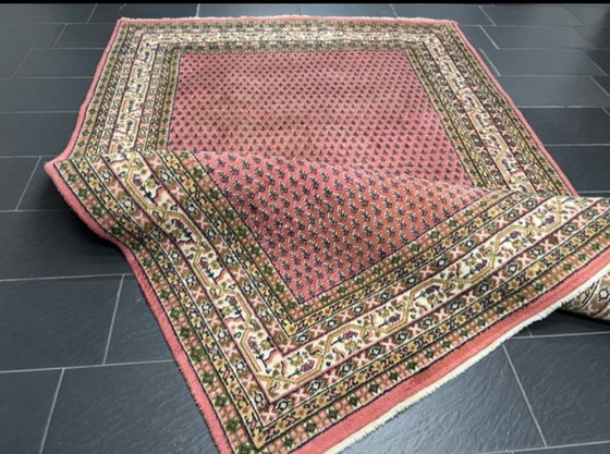 Image 1 of Preciosa alfombra oriental anudada a mano – Sarough Mir (Rosa Antigua / Paisley)
