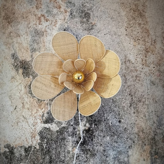 Image 1 of Flower wall lamp, Nénuphar model, 16 petals in rattan and linen (customizable shade)