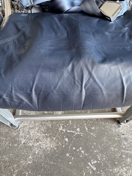 Image 1 of Vintage driepersoons vliegtuigstoelen - Recaro