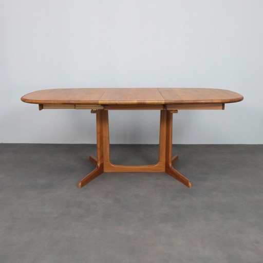 Ovaler ausziehbarer Esstisch von Gudme Møbelfabrik Dänemark, 1970er Jahre