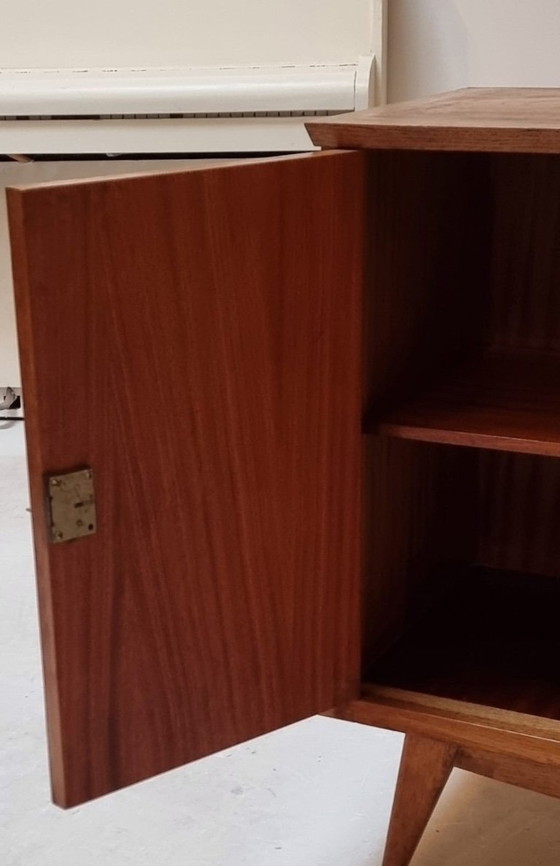 Mid Century vitrinekastje – Vitrinekasten, Hout (photo 16 of 19)