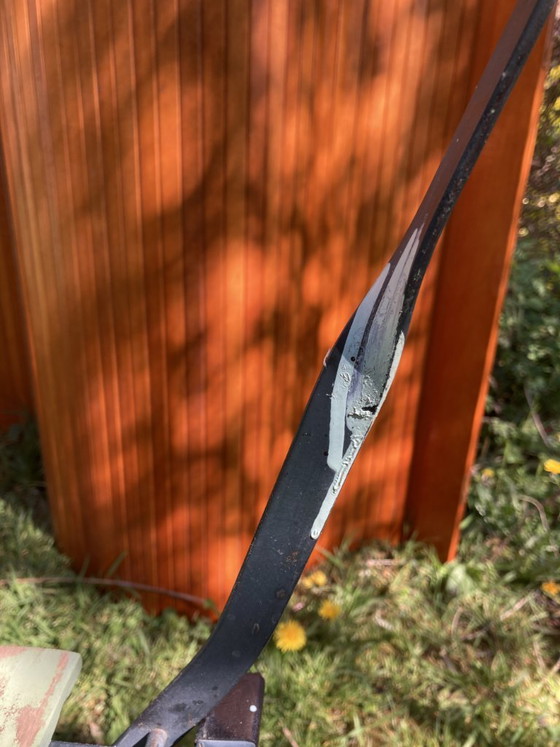 Image 1 of Conjunto de bistró antiguo de hierro forjado: mesa y sillas plegables de la década de 1930.