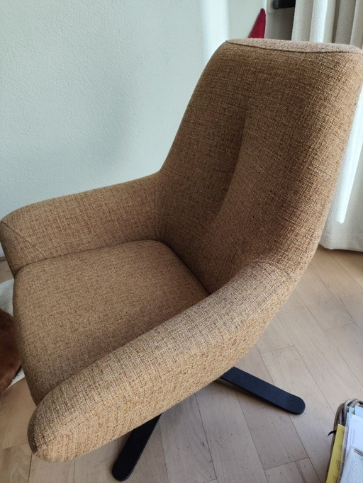 Silla Montel Charles