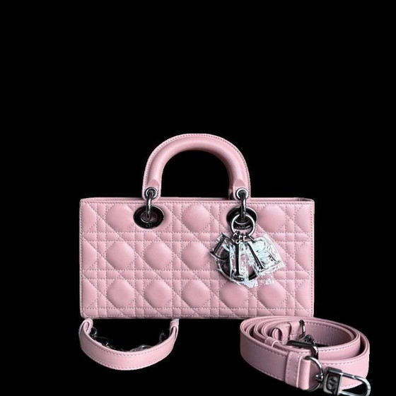 Image 1 of Dior Lady D-Joy Medium - Cannage lamsleer Sakura roze met zwarte hardware