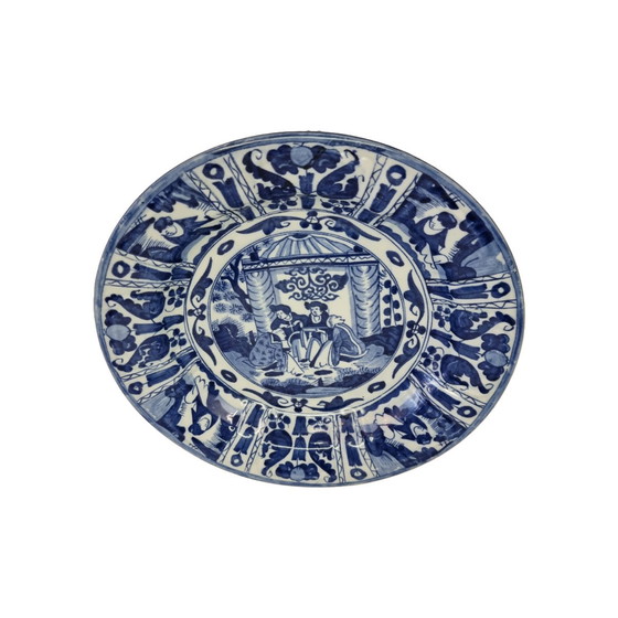 Image 1 of Large Japanese porcelain dish with figures, 20th century