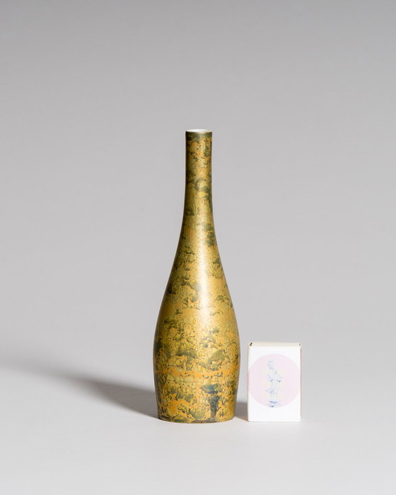 Image 1 of Duo di vasi in porcellana dipinti a mano da Helmut Drexler - Verde lilla intricato con dettagli in oro