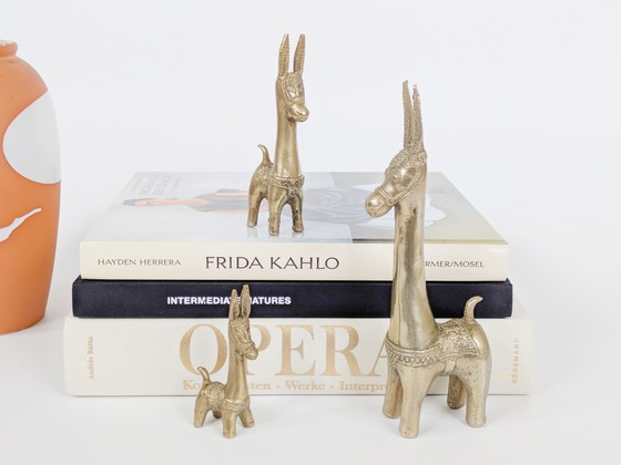 Image 1 of 3 statuette vintage in ottone raffiguranti asinelli o lama | Animali decorativi di metà secolo