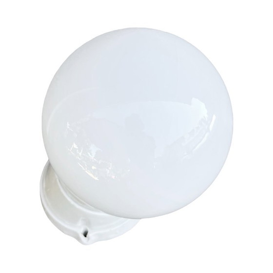 Image 1 of Lámpara de pared industrial blanca Lindner, Alemania, años 60.