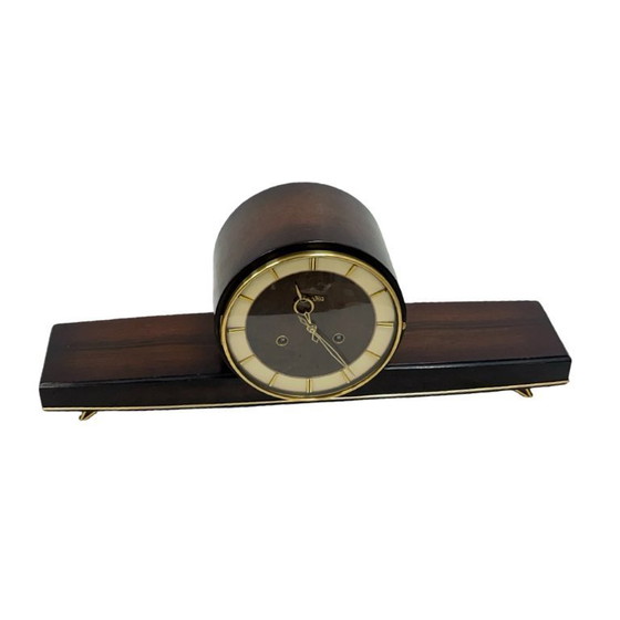 Image 1 of Zentra schoorsteenklok - zwart en goud, slagwerk, Duitsland jaren 1950