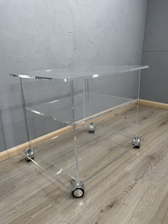 Image 1 of Tavolino laterale in acrilico del 1980