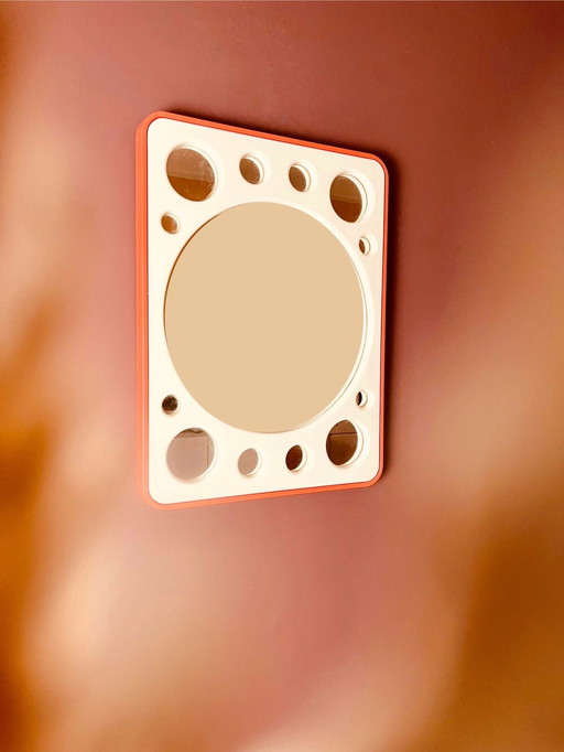 Miroir unique de l'ère spatiale « Planètes »