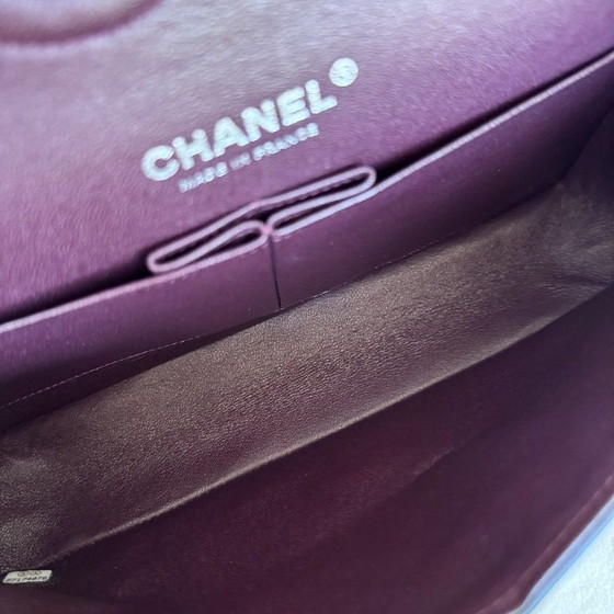 Chanel Classic Flap Medium – Crossbody bags, Lambskin (photo 12 of 17)