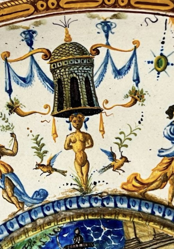 Image 1 of Grande assiette en porcelaine de Cantagalli, Italie, 19e siècle. Plat en majolique, style Urbino, peint à la main.