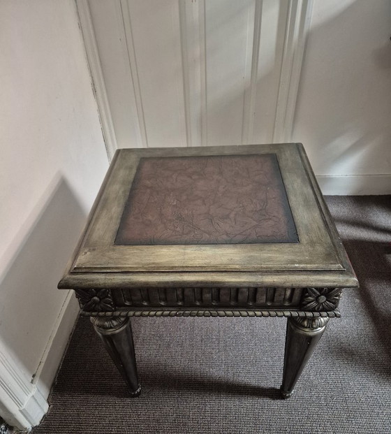 Image 1 of Mesa de madera auténtica 60 x 60 x 60