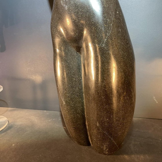 Sculptures abstraites de nu féminin en marbre noir, XXe siècle – Marble (photo 4 of 11)
