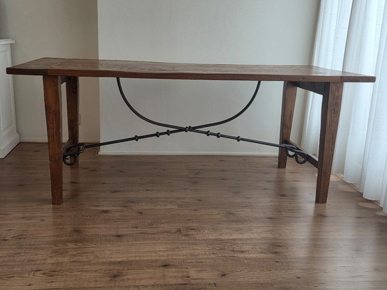 Tavolo da pranzo antico spagnolo con gambe a cavalletto - Legno massello e ferro battuto (200x89 cm) (photo 18 of 20)