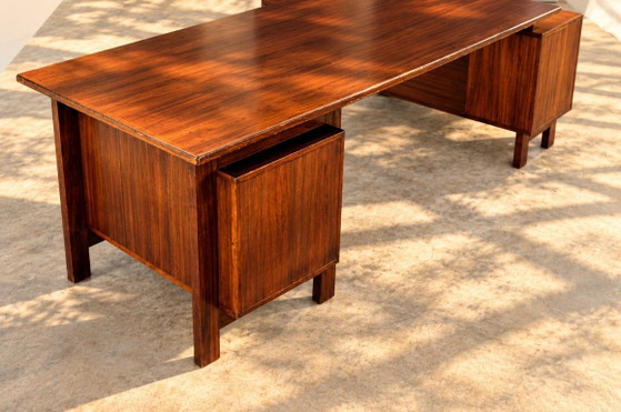Scrivania direzionale vintage | Scrivanie | anni '50, Legno, Marrone, Mid Century Modern (foto 13 di 14)