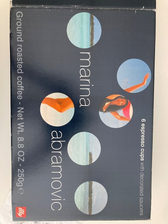 Image 1 of Colección illy - 2002 - tazas de espresso - Marina Abramovic.