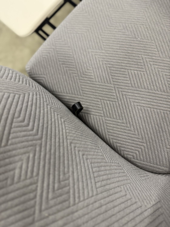 Image 1 of Fauteuil Relax Montis Marvin en cuir Myra latte et tissu Mizmaze