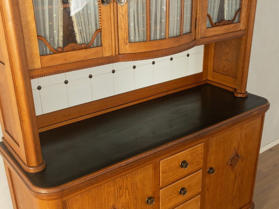 Image 1 of buffet ancien des années 1930