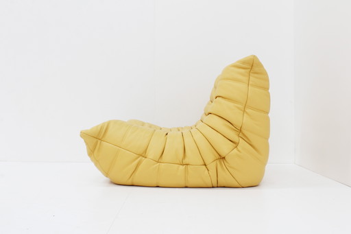 Togo 1-Seater Armchair Yellow Leather Ligne Roset Michel Ducaroy