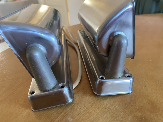 Image 1 of 2 wandlampjes verchroomd