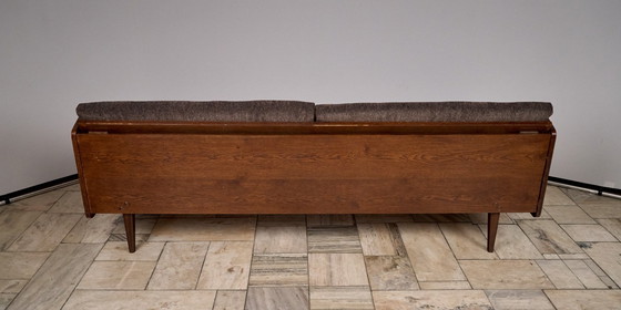 Image 1 of Vintage bank van Interiér Praha, jaren 60, Tsjechoslowakije