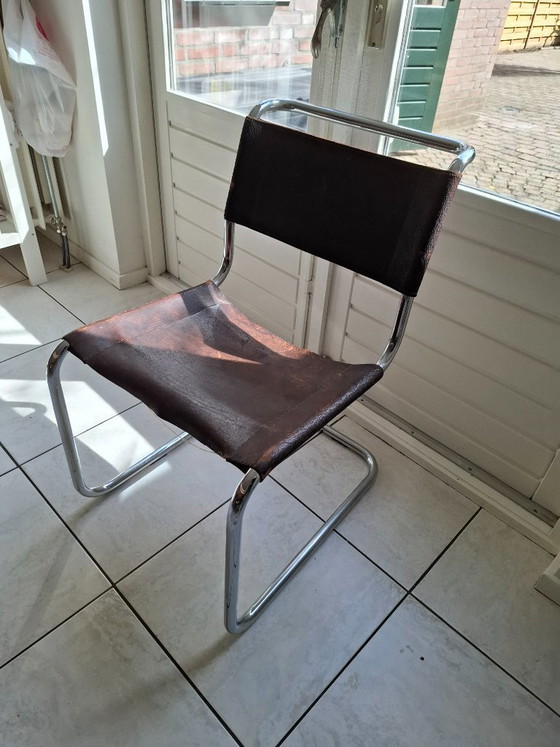 Image 1 of 5 sedie vintage in stile Bauhaus con struttura tubolare e rivestimento in pelle
